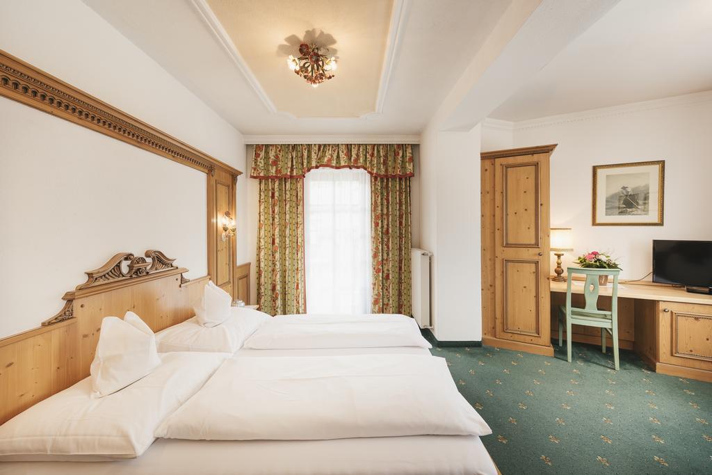 Hotel Hoferwirt Neustift im Stubaital Exterior foto